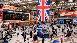 A Walk Through The London Victoria Station London England [upl. by Miche]